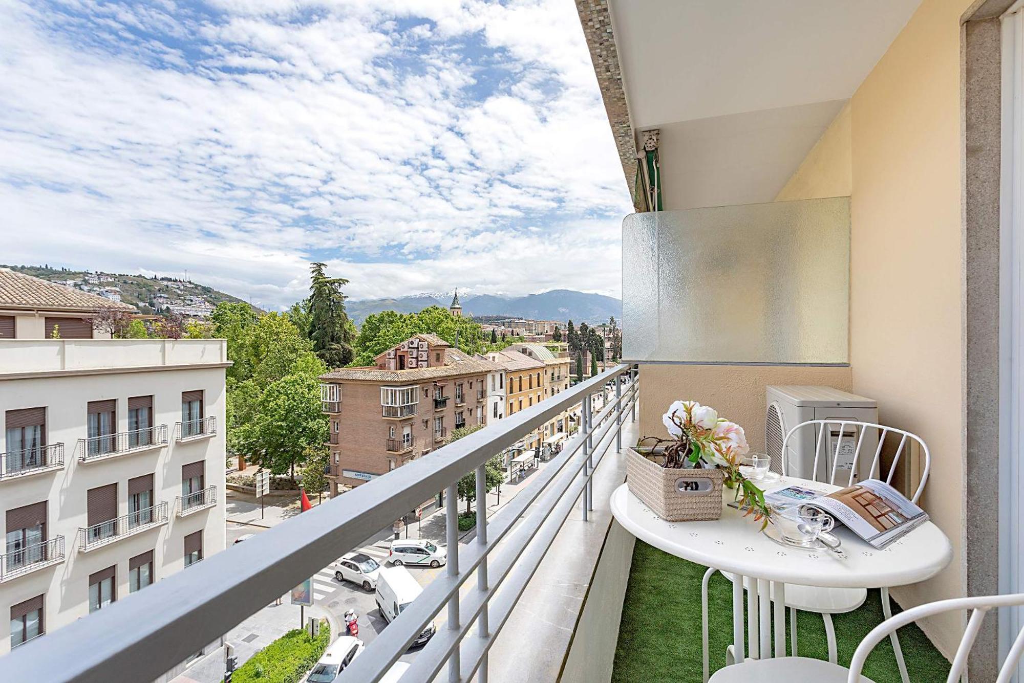 Genteel Home Amira Granada Luaran gambar